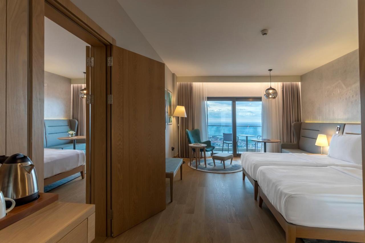 Radisson Blu Hotel Trabzon Exterior foto Family room