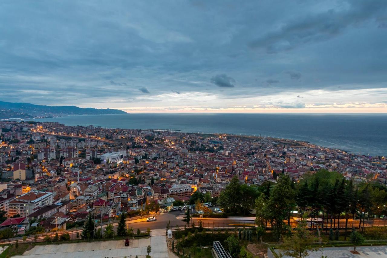 Radisson Blu Hotel Trabzon Exterior foto Nikiti