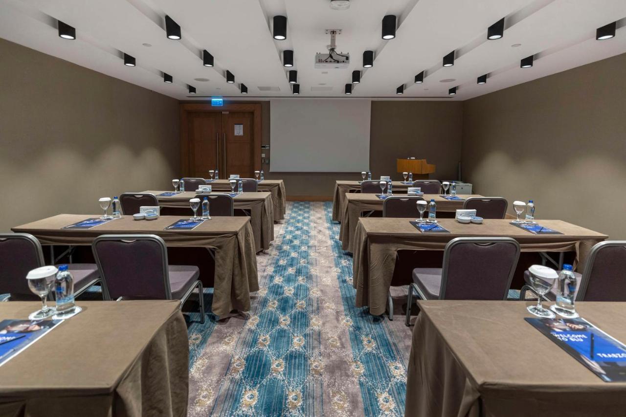 Radisson Blu Hotel Trabzon Exterior foto Meeting room