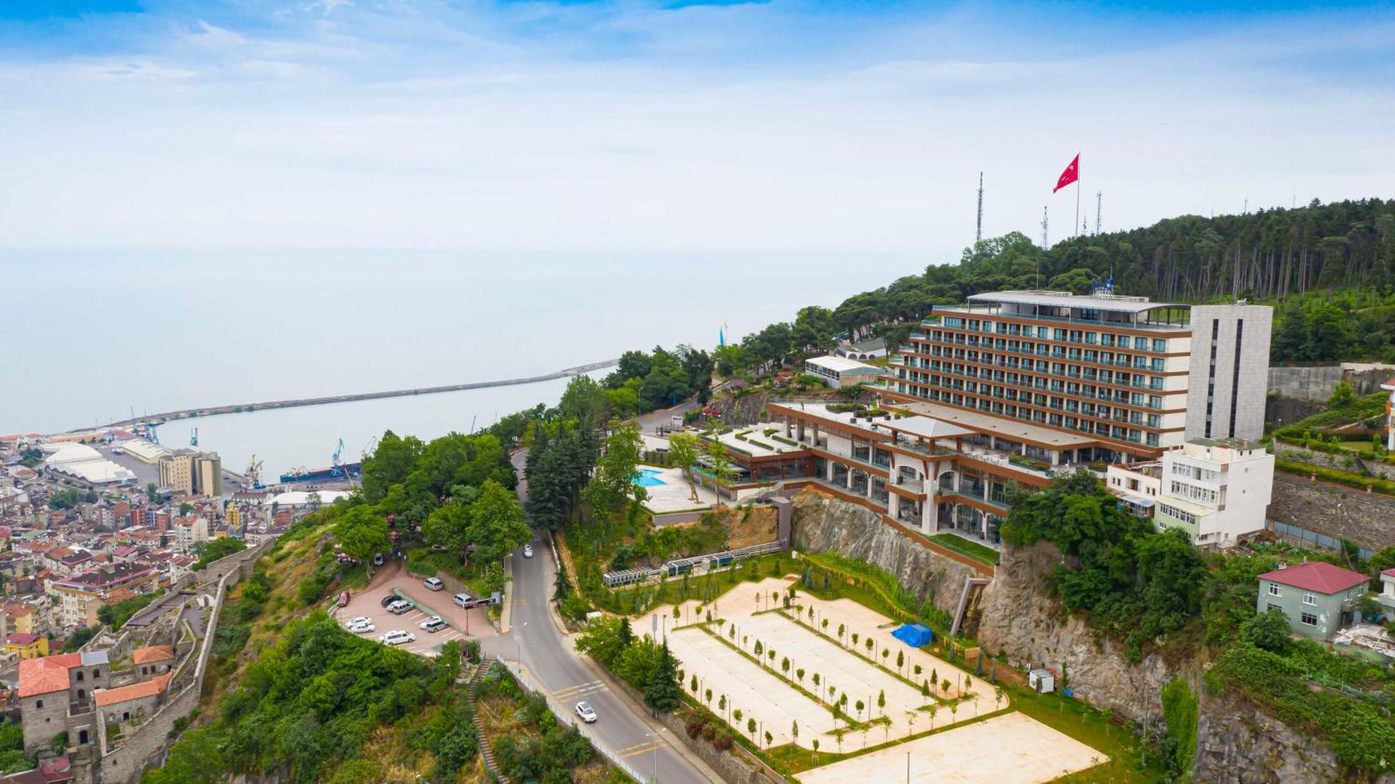 Radisson Blu Hotel Trabzon Exterior foto The hotel in 2016