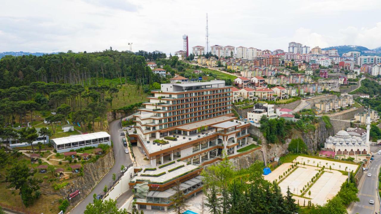 Radisson Blu Hotel Trabzon Exterior foto View of the hotel